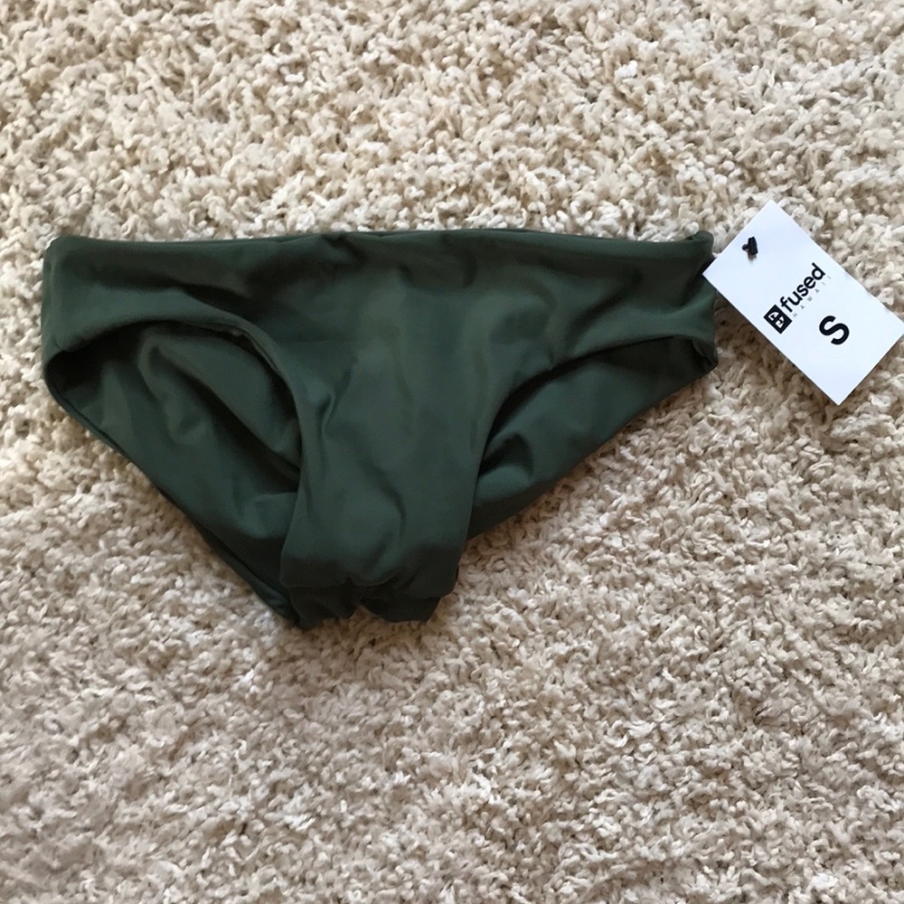 Fused Hawaii small olive Kona bottom